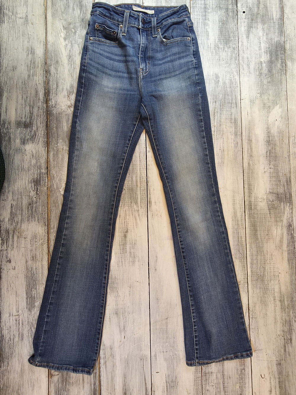 Levi's 725 Women's High Rise Medium Blue Bootcut Jeans sz 26x32